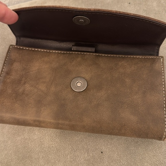 Blazin Roxx Concho Wallet Clutch Wristlet Brown Embroidery - Picture 7 of 9